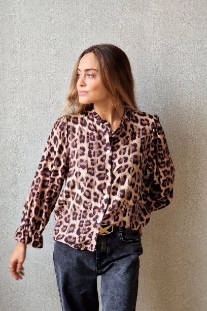 Camisa animal print con...