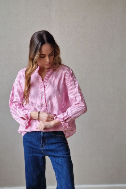 Blusa rayas con botones fucsia