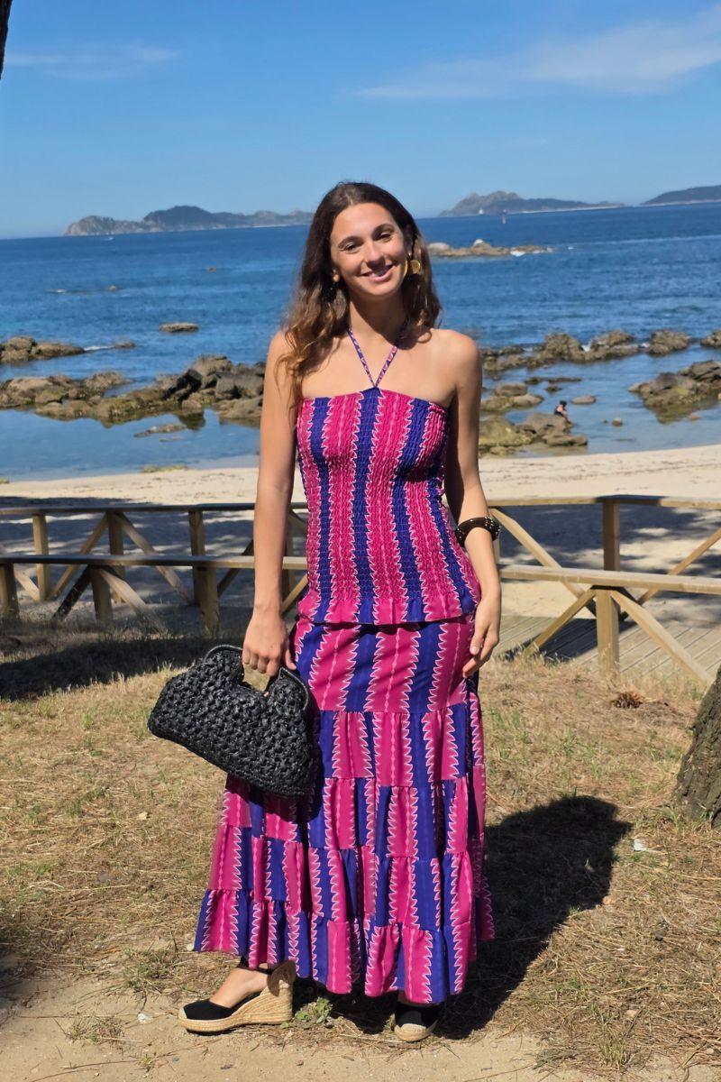 Vestido palabra de honor fresa