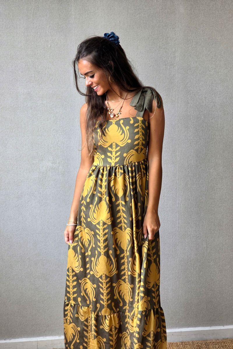 Vestido de tirantes estamapdo