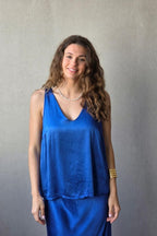 Blusa tirantes de raso azulón