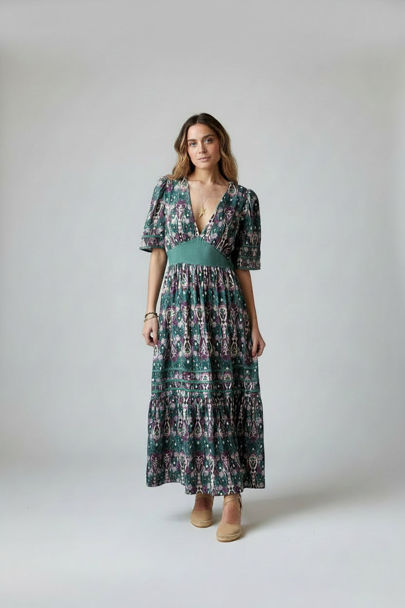Vestido manga corta y escote estampado verde y morado