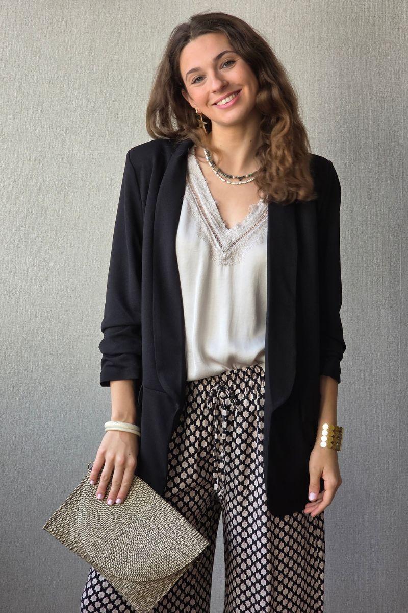 Blazer Negra Suelta - Mangas Fruncidas Elegantes