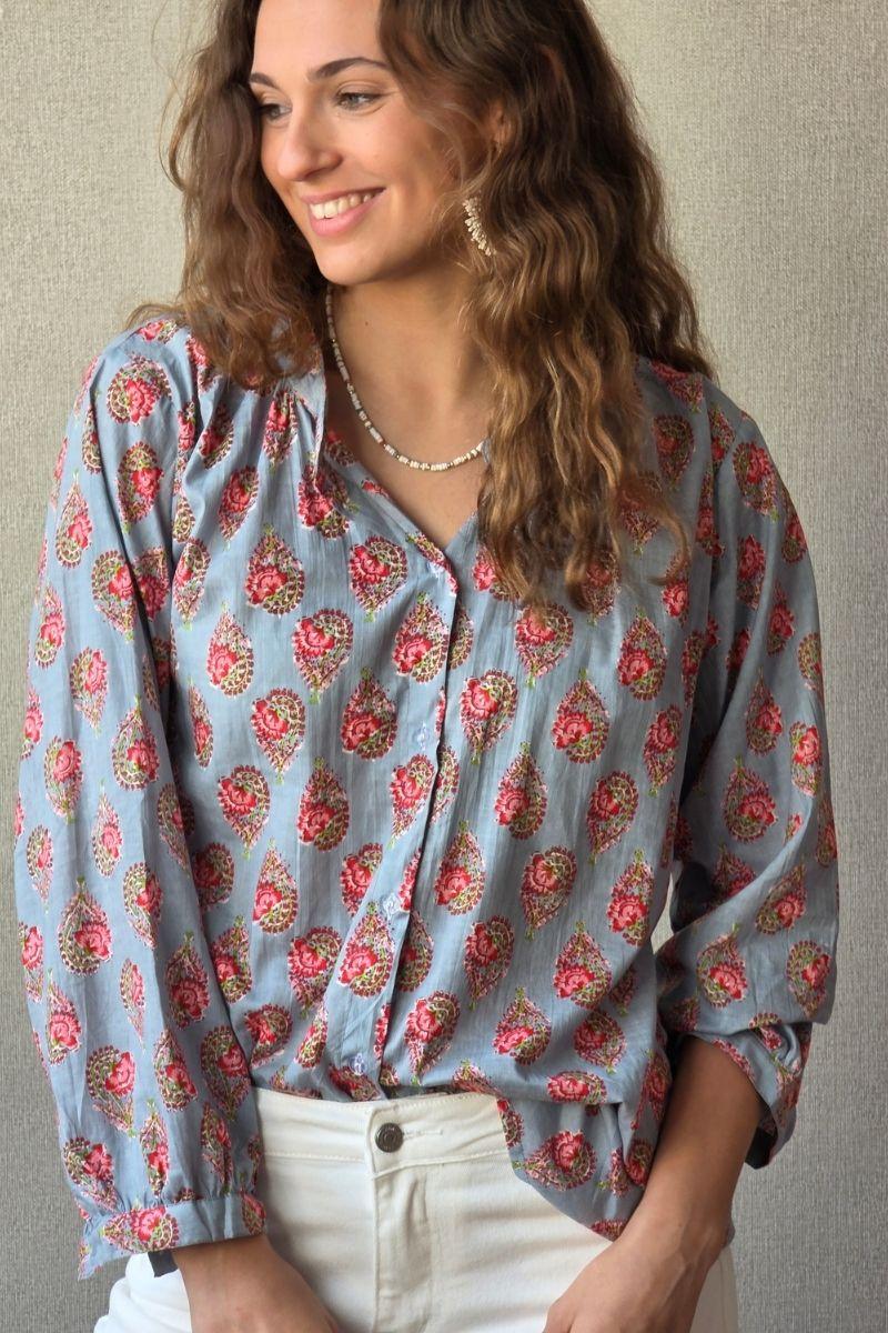 Camisa estampada de flores azul jean