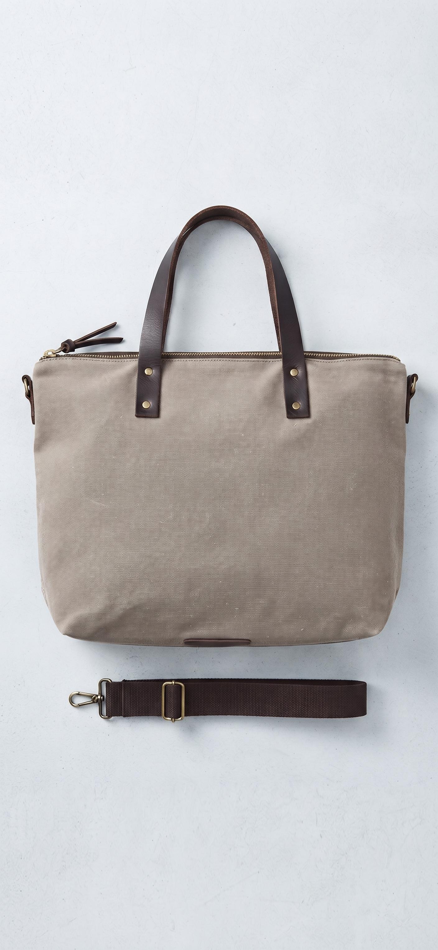 Bolso ovrsize de loneta con piel beige