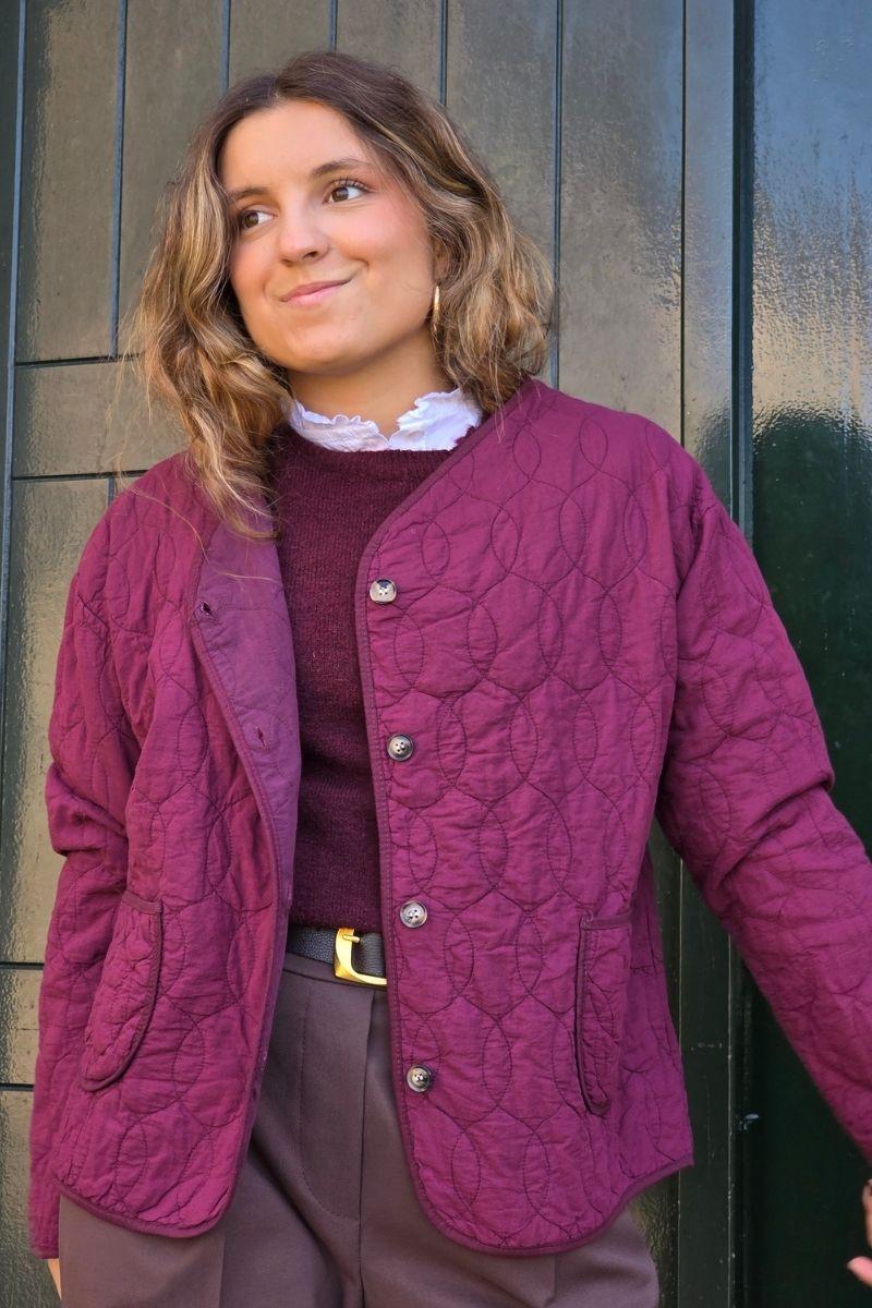 Chaqueta acolchada color vino