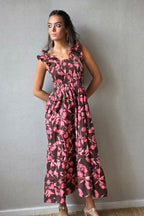 Vestido con flores fgruncido coral