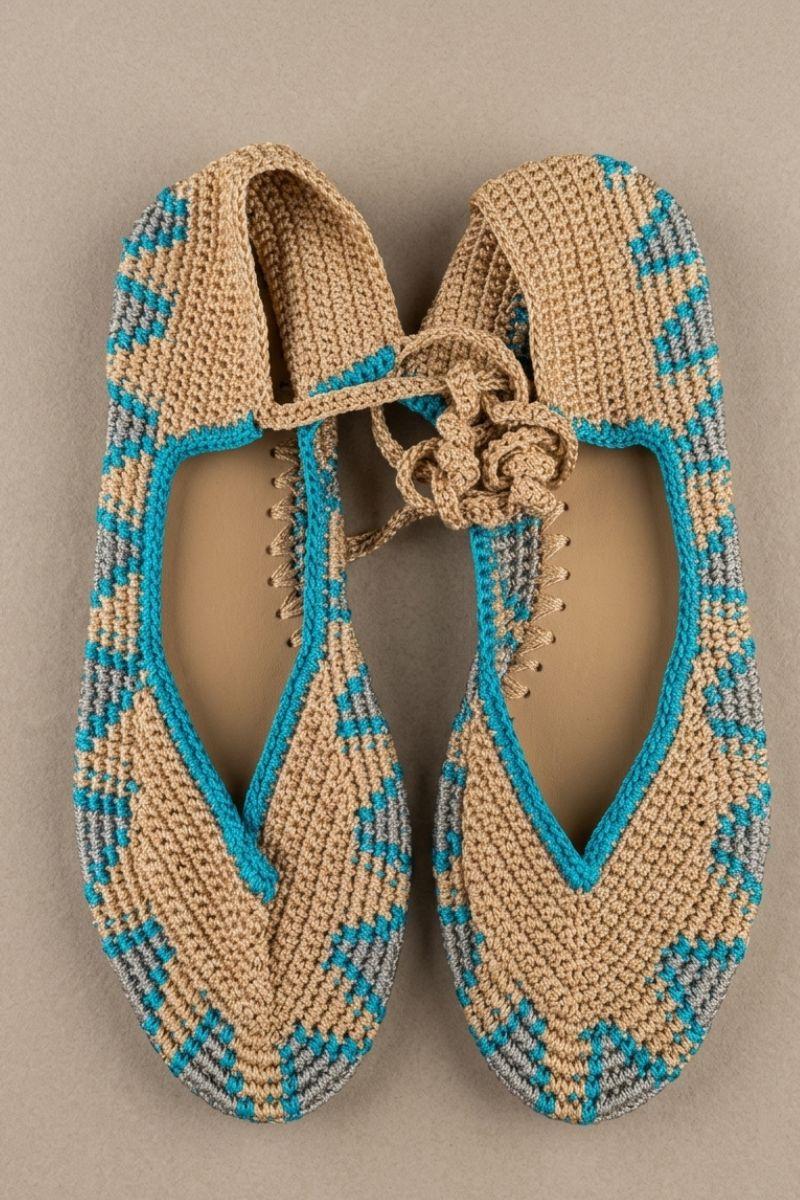 Bailarinas crochet con lazada beige y azul