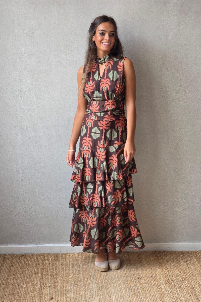 Vestido con volantes y estamapdo de palmeras halter