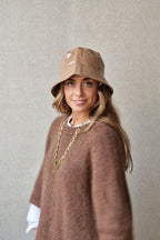 Gorro de lluvia camel charol