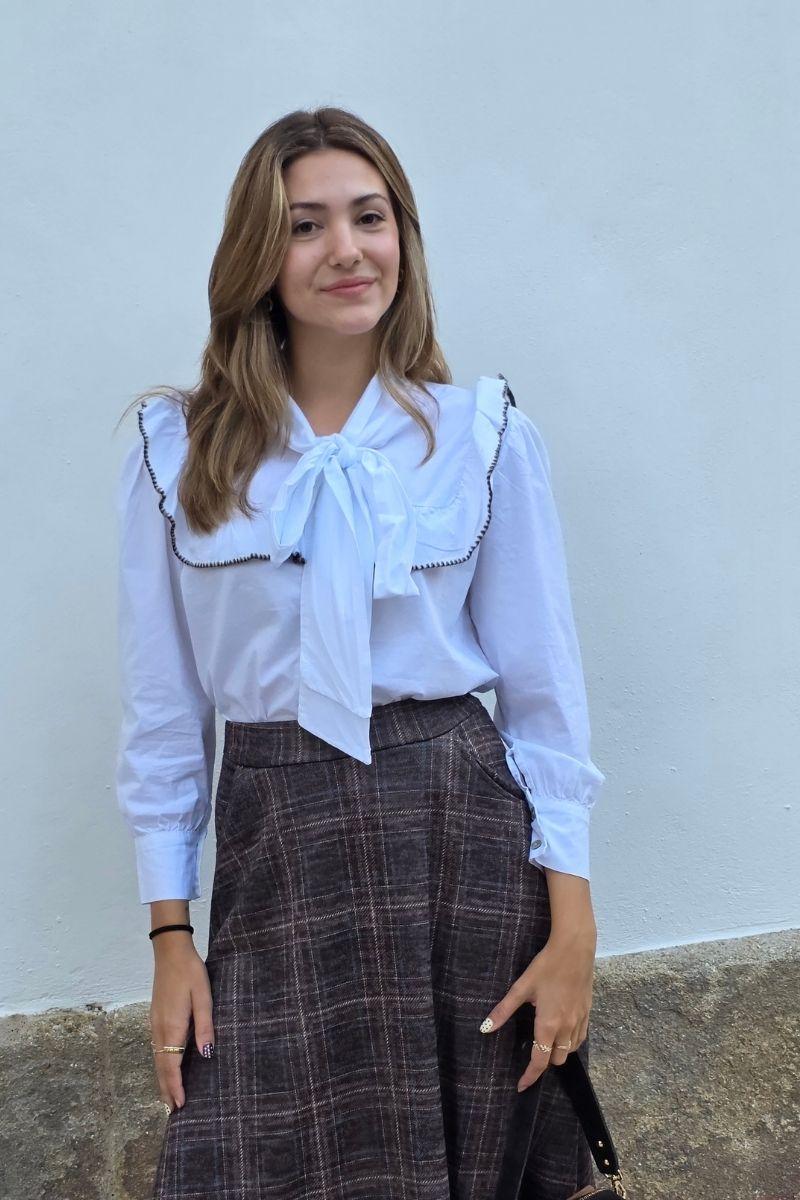 Camisa lazo volante pecho