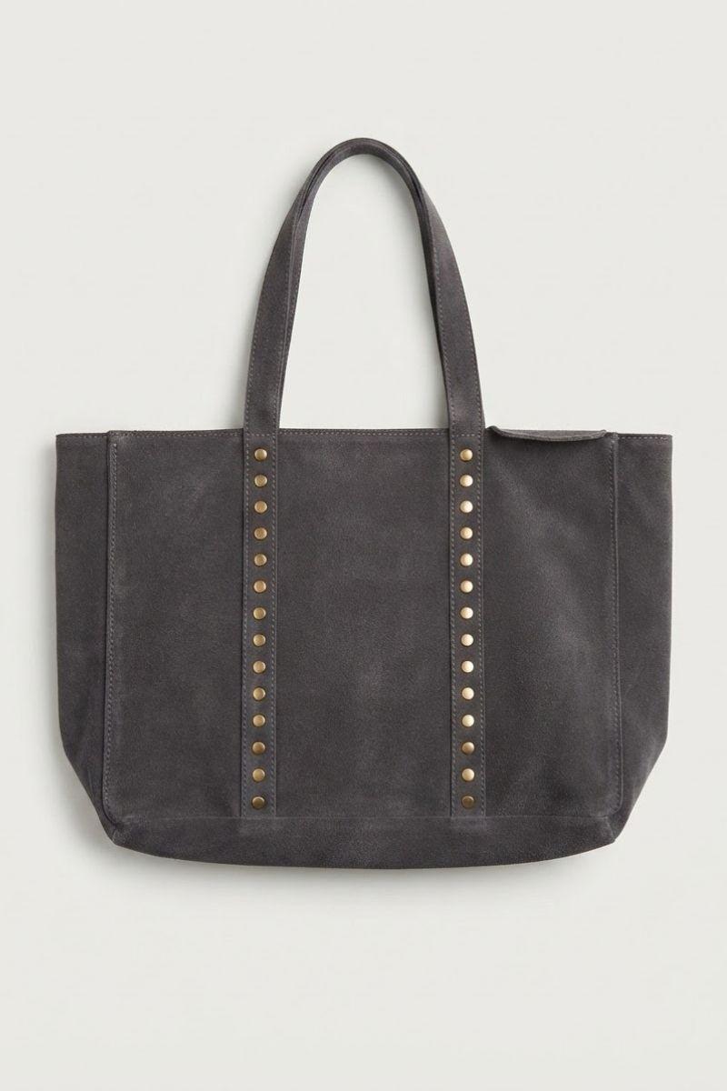 Bolso de ante shopping con tachuelas gris