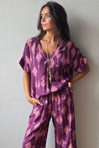Blusa estampada color ciruela