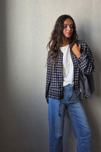 chaqueta tipo bomber de cuadros azul marino