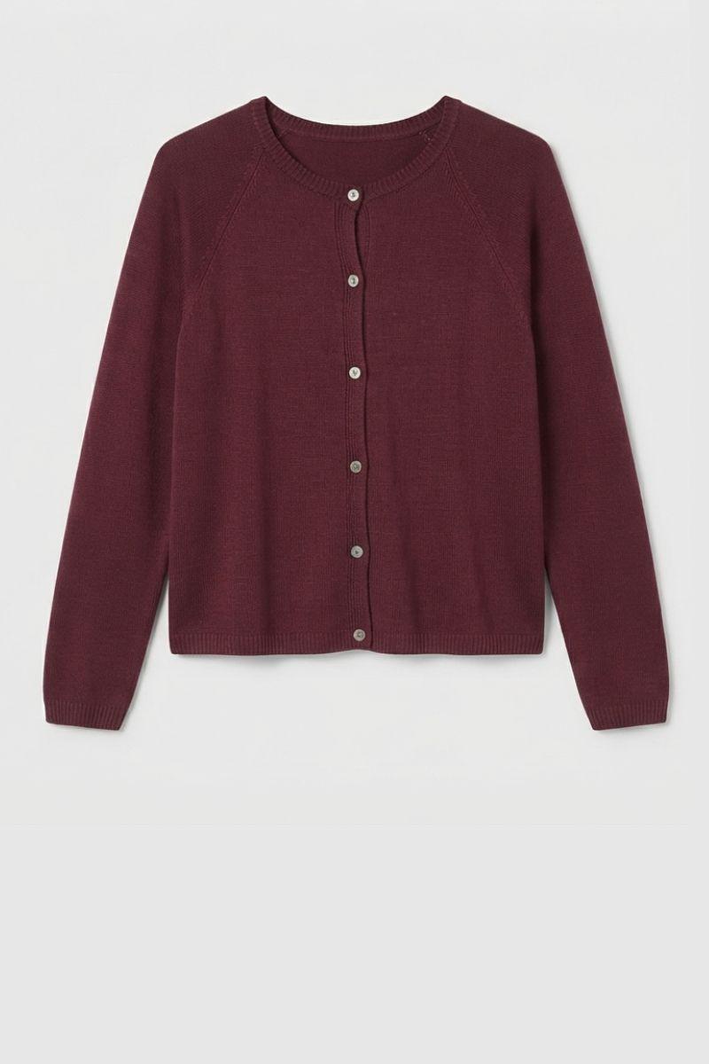 Chaqueta con botones color burdeos