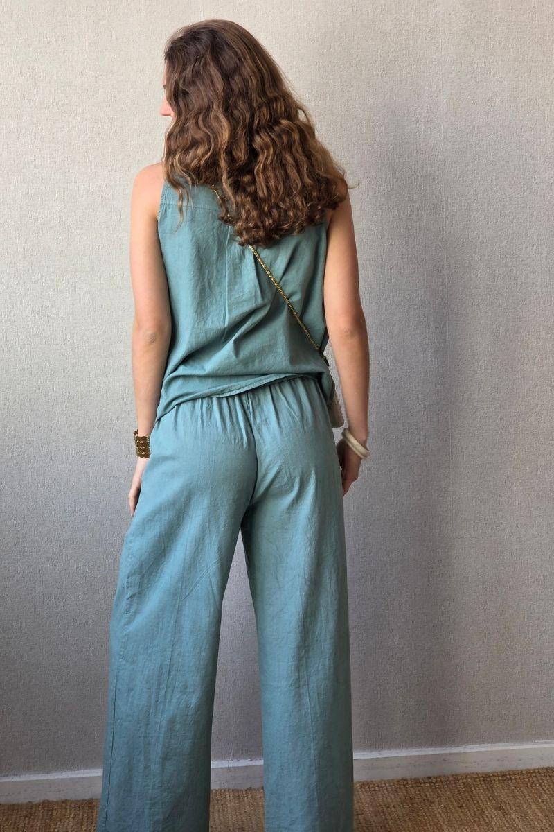 Pantalón tipo lino verde bonito