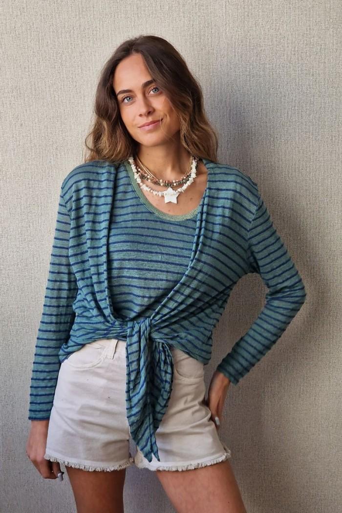 Chaqueta azul de lino con rayas
