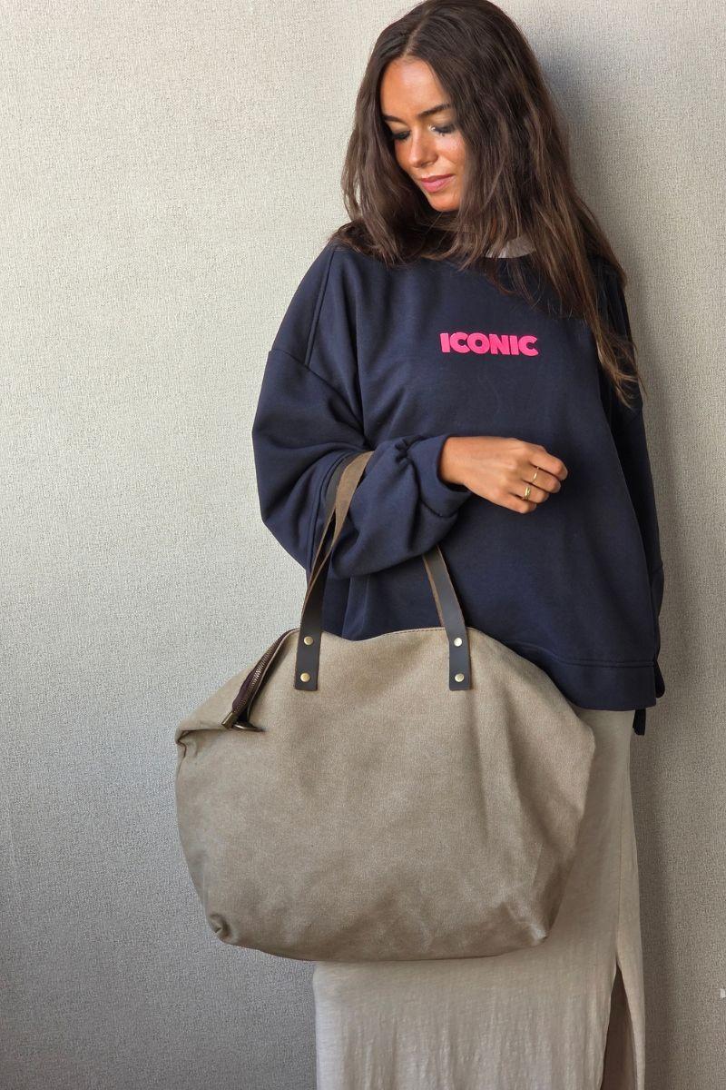 Sudadera oversize iconic fucsia