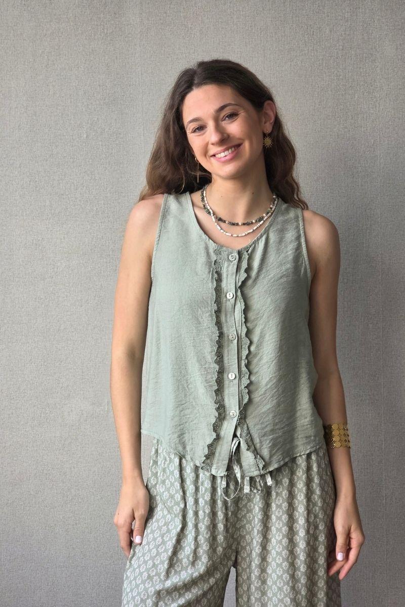 Camiseta de tirantes con volantes caqui