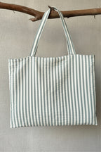 Bolso mediano con cremallera de rayas verde bonito