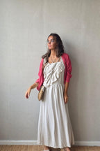 Vestido de volante y tirantes