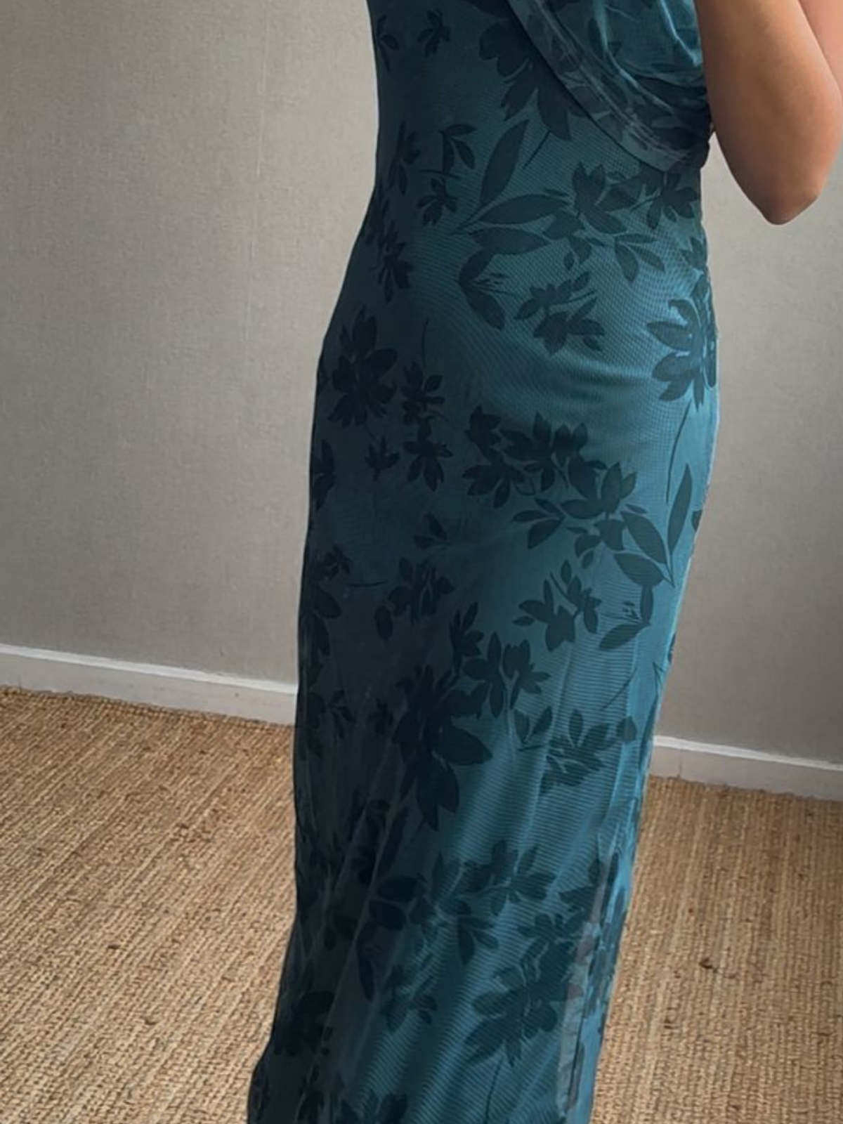 Vestido Estampado Flores Hombro Descubierto Verde