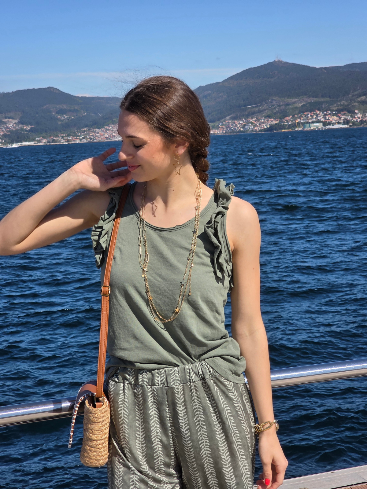 Pantalón Estampado Hojas Caqui