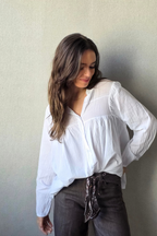 Camisa Blanca Cuello Mao con Rayas