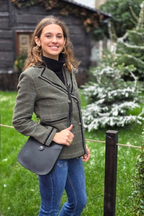 Americana de espiguilla verde militar