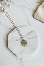 Gargantillas mini de la Virgencita milagrosa