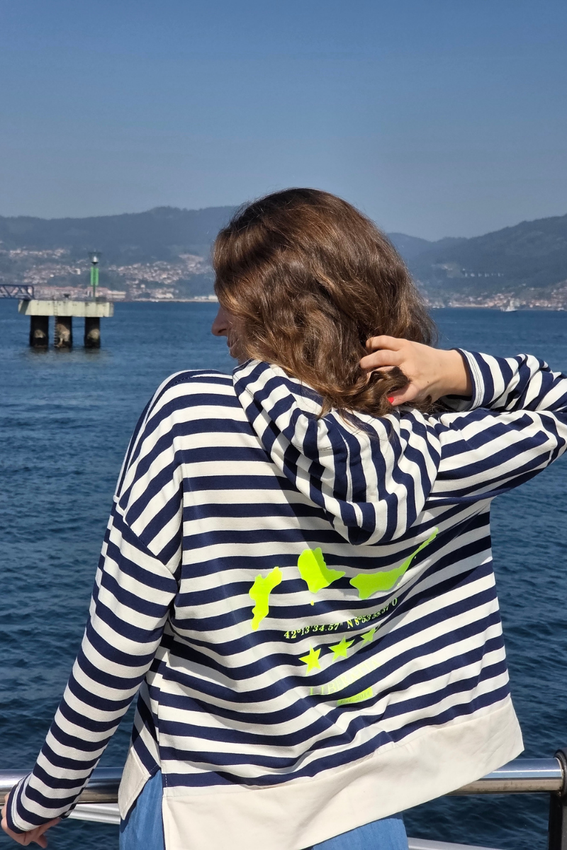 Sudadera de Rayas Azul Marino Estampado Cíes