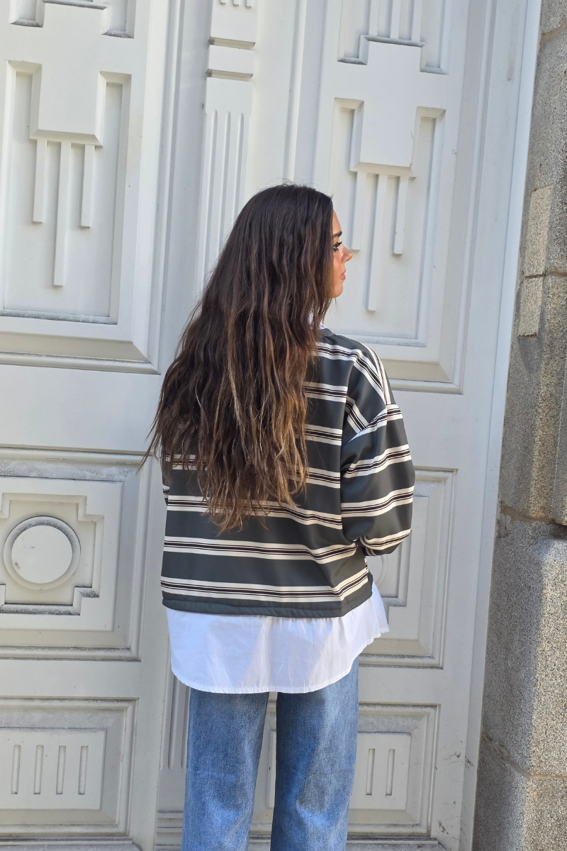 Jersey de Rayas Verde Militar y Marrón con Cuello Camisa