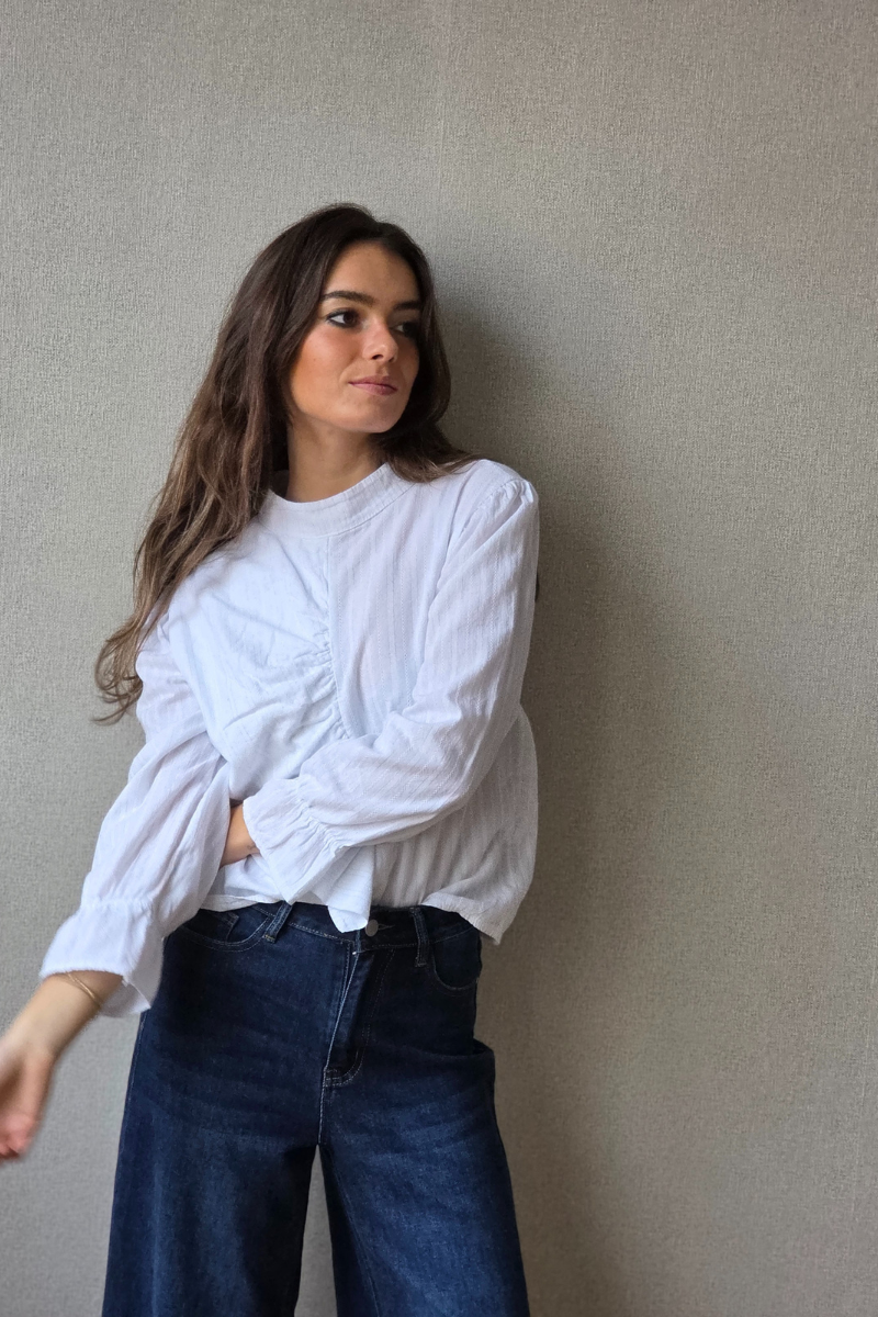 Blusa volante cruzado y rayas lurex blanca