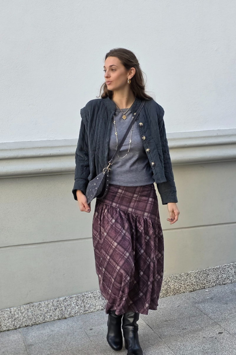 Falda Pía de cuadros escocesa asimétrica berenjena