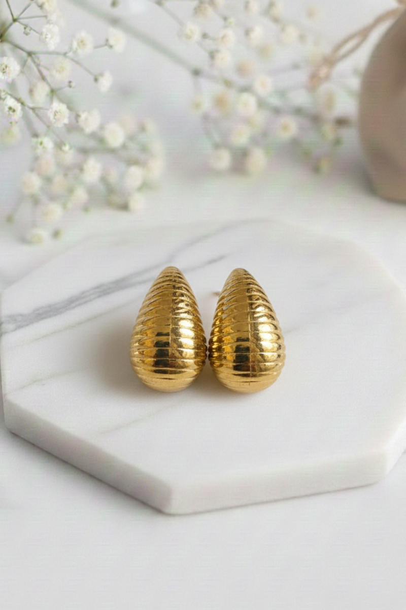 Pendientes acero gota rayada dorado