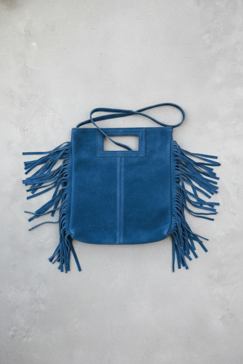 Bolso de ante con flecos azul jean