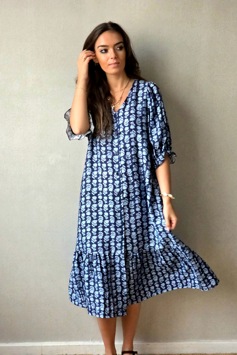 Vestido flores con botones azul marino