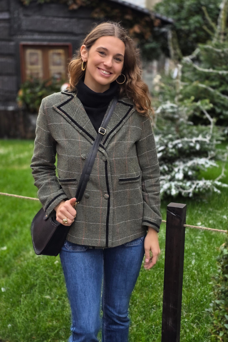 Americana de espiguilla verde militar