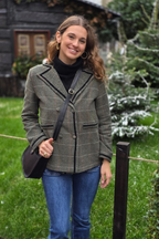 Americana de espiguilla verde militar