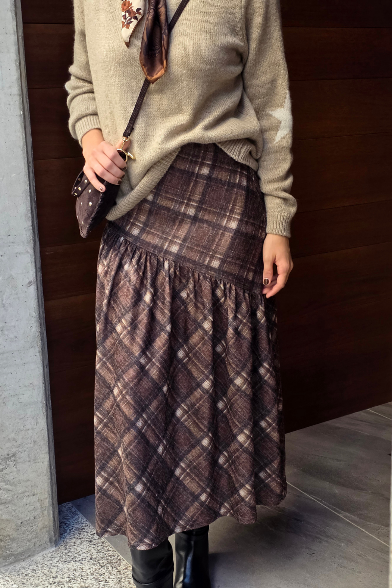 Falda Pía de cuadros escocesa asimétrica marrón