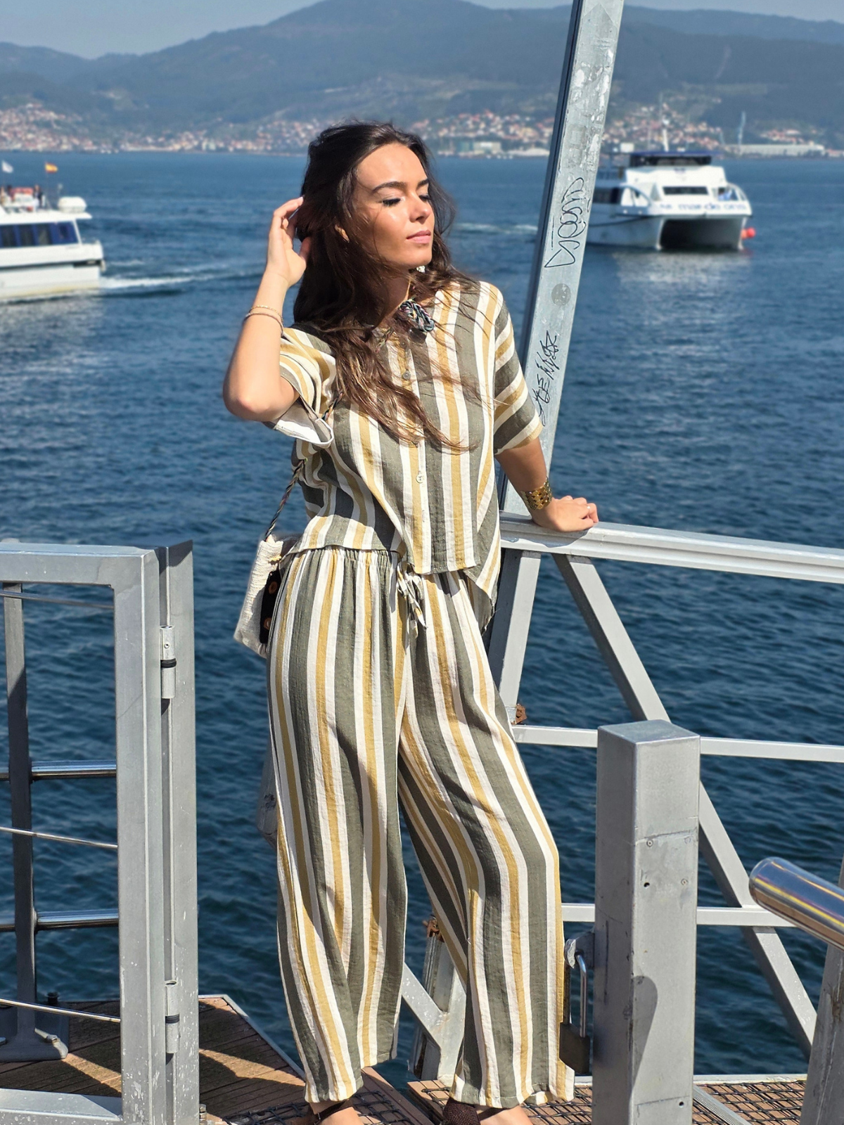 Pantalón de Rayas Caqui