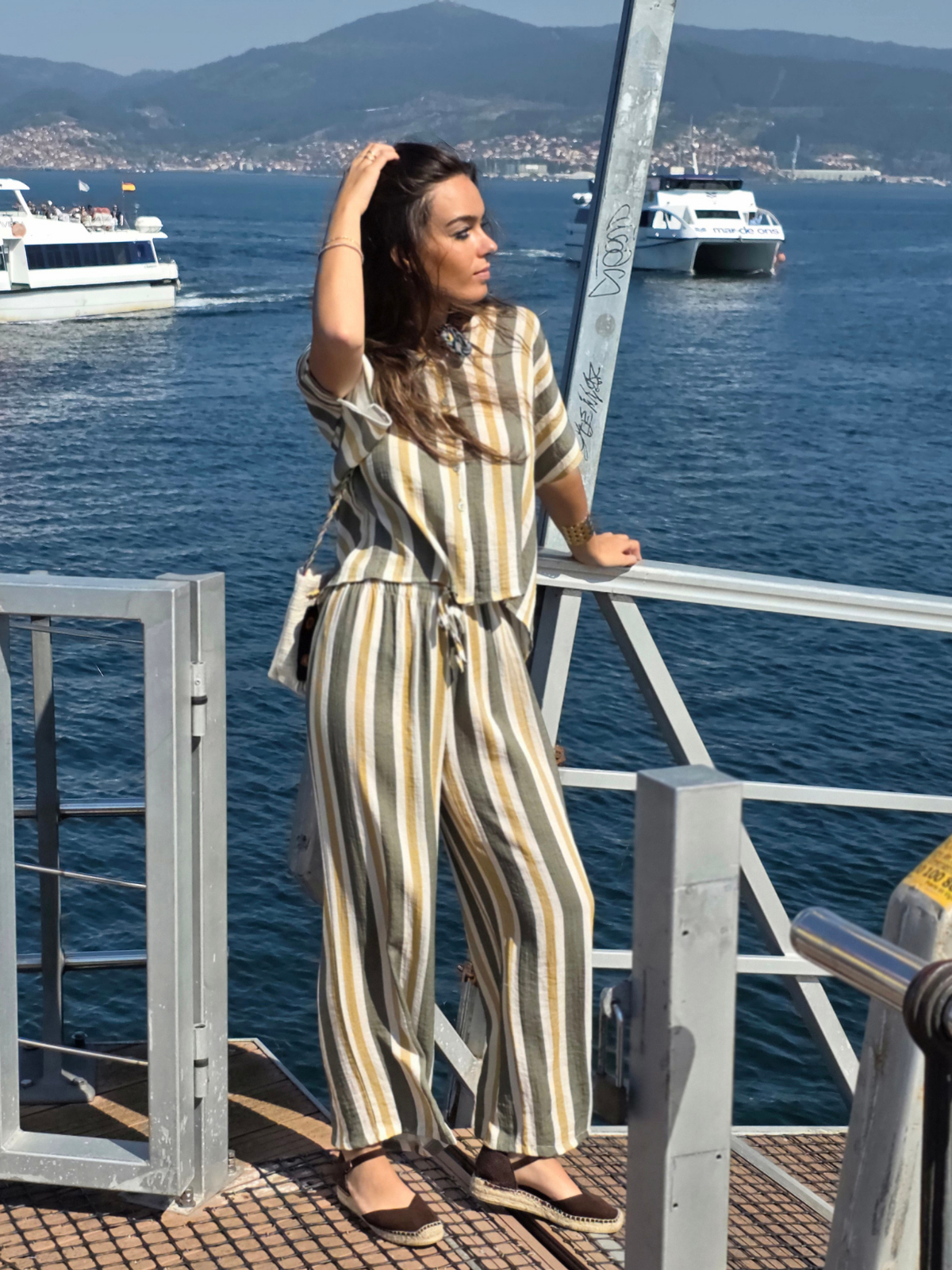 Pantalón de Rayas Caqui