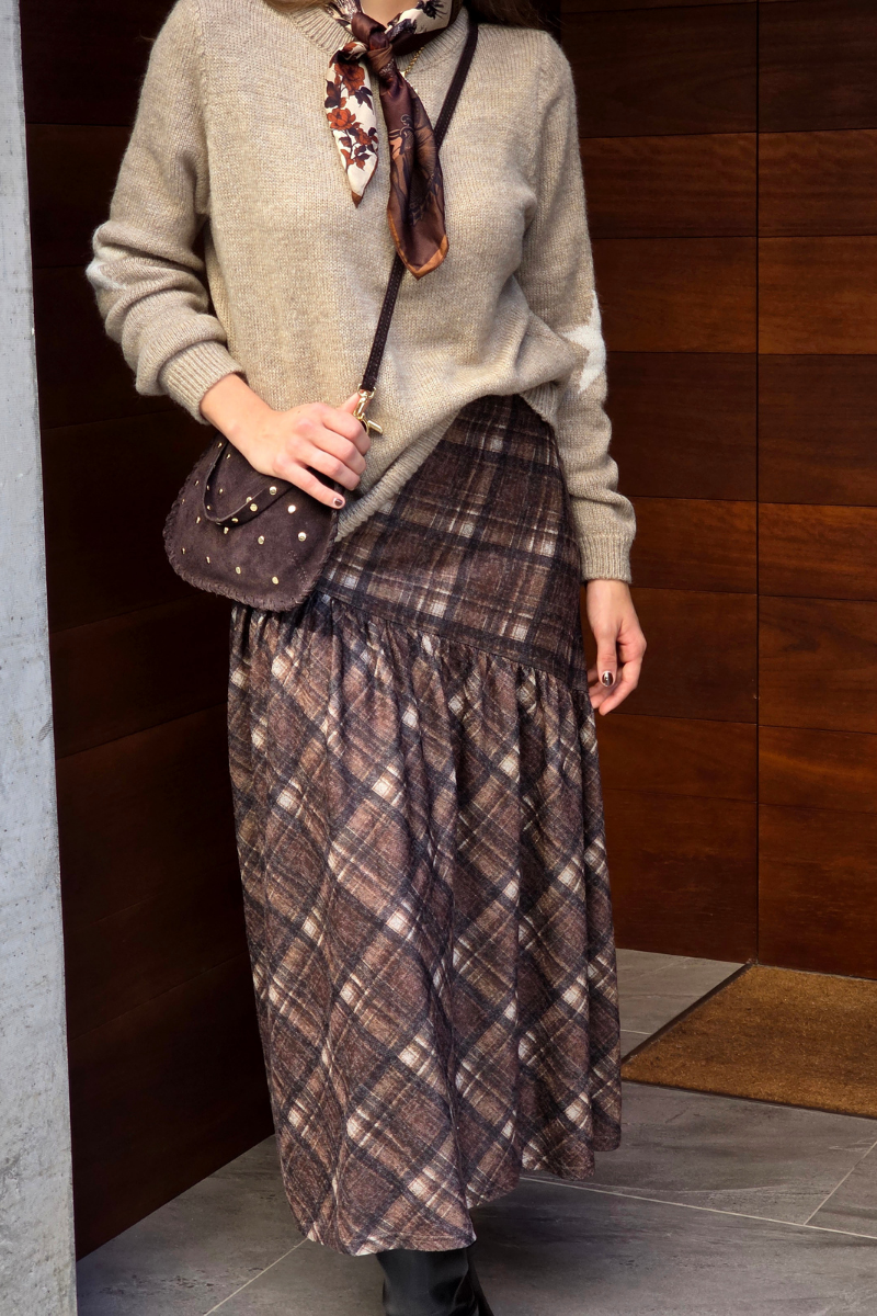 Falda Pía de cuadros escocesa asimétrica marrón