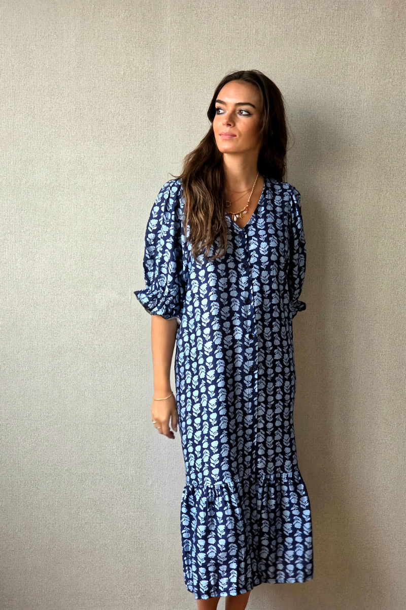 Vestido flores con botones azul marino