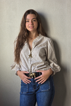 Camisa teen con bordados flores beige