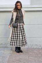 Falda tablas de cuadros beige