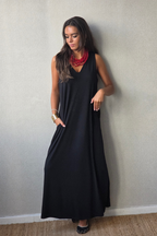Vestido Asas con Bolsillos Negro