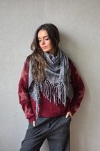 Bufanda escocesa triangulo y flecos azul