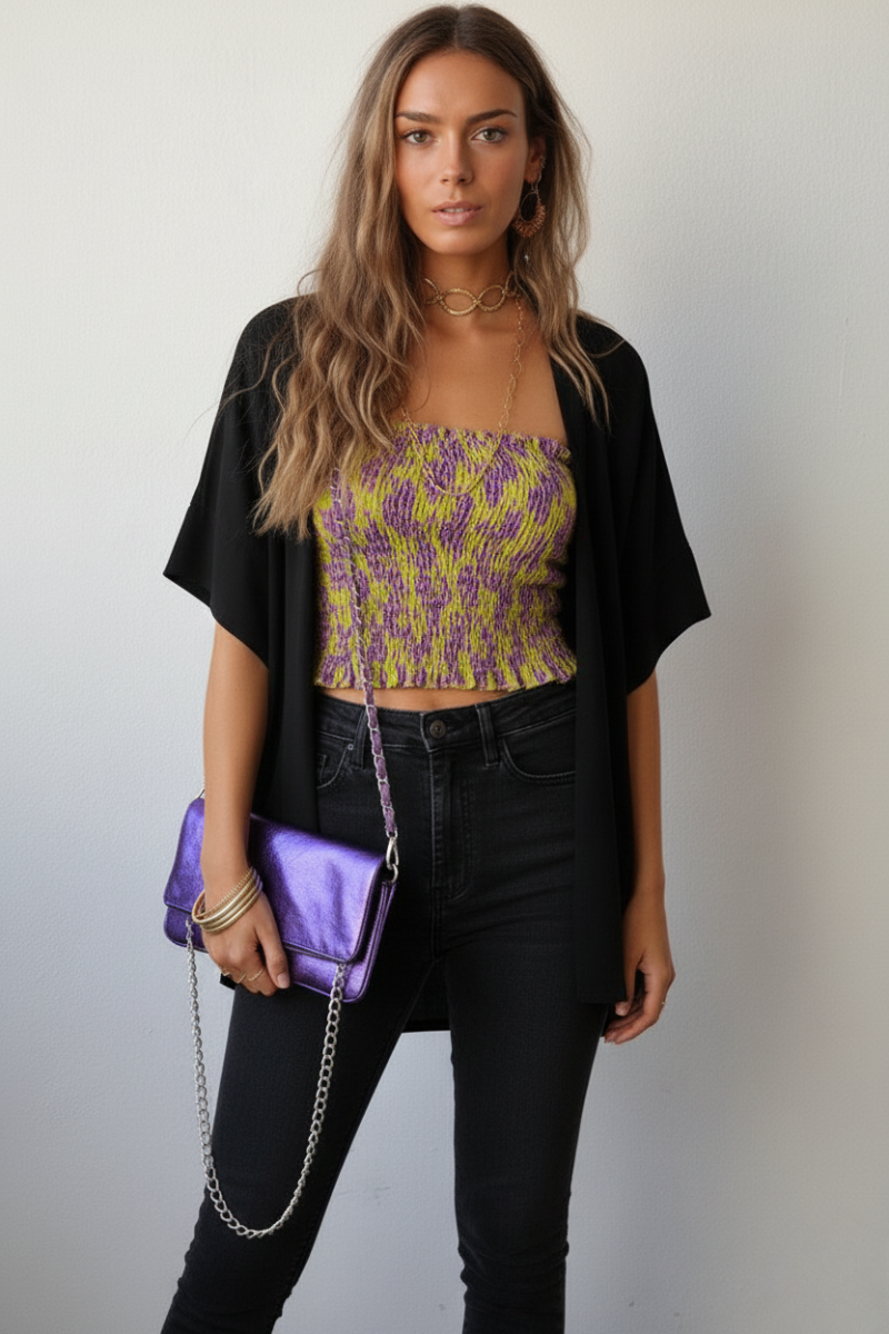 Bolso de piel metalizada con dos cadenas color morado