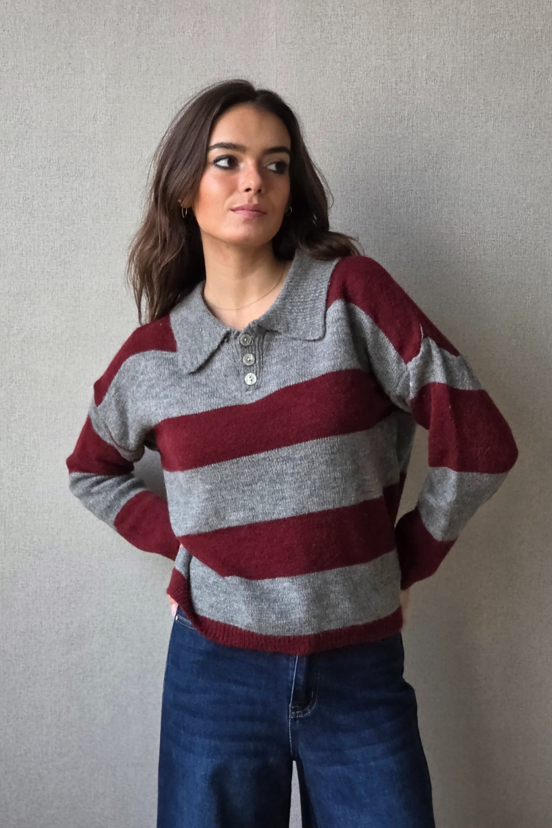 Jersey de rayas con cuello camisero granate